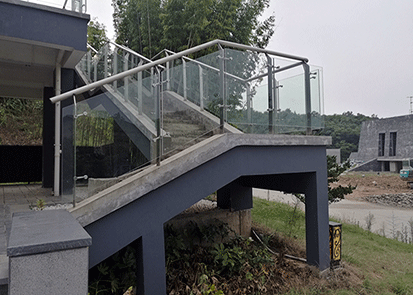 不銹鋼玻璃護欄A413