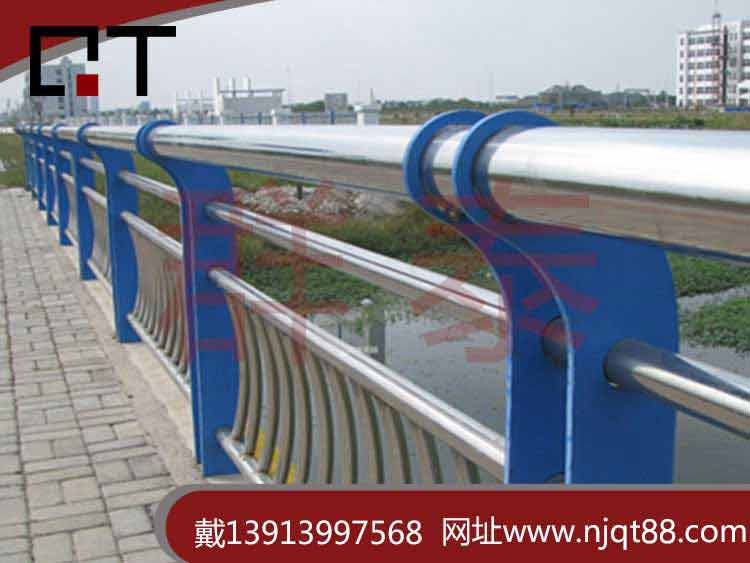 不銹鋼復合管欄桿